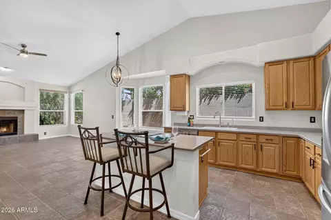 Kitchen - 14206 S 12th Pl, Phoenix, AZ 85048 photo 2 of 4