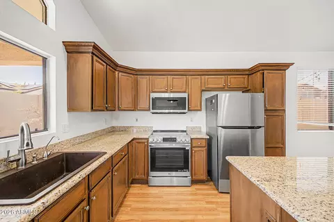 Kitchen - 2103 E Wahalla Ln, Phoenix, AZ 85024 photo 2 of 2