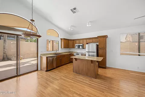 Kitchen - 2103 E Wahalla Ln, Phoenix, AZ 85024 photo 1 of 2