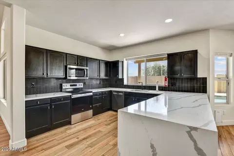 3845 E Windsong Dr, Phoenix, AZ 85048 photo 9