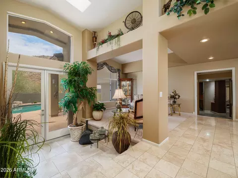 Entry Way - 2329 E Hatcher Rd, Phoenix, AZ 85028 photo 1 of 1