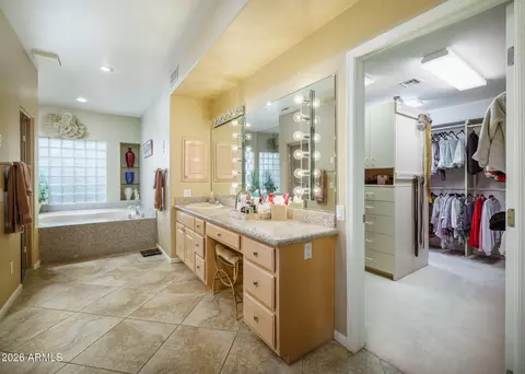 Bath - 2329 E Hatcher Rd, Phoenix, AZ 85028 photo 1 of 7