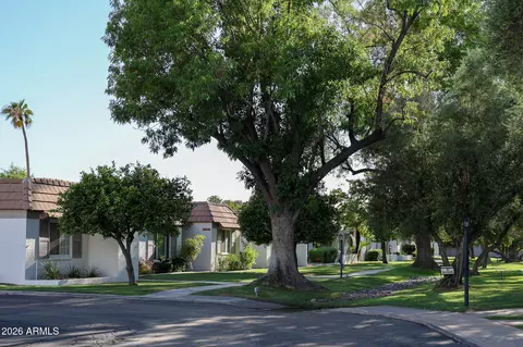 Exterior - 5618 N 12th St, Phoenix, AZ 85014 photo 1 of 4