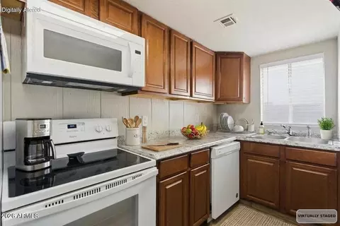 Kitchen - 451 E 10th Ave, Apache Junction, AZ 85119 photo 2 of 3