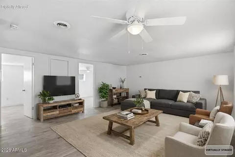 Living - 451 E 10th Ave, Apache Junction, AZ 85119 photo 1 of 4
