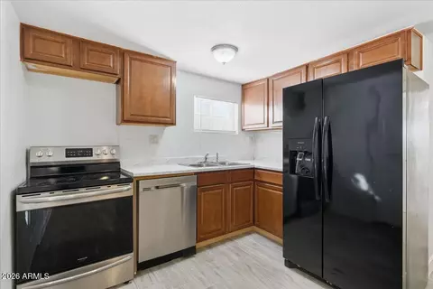 Kitchen - 451 E 10th Ave, Apache Junction, AZ 85119 photo 1 of 3