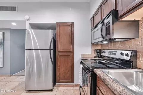 357 E Thomas Rd #A208, Phoenix, AZ 85012 photo 9