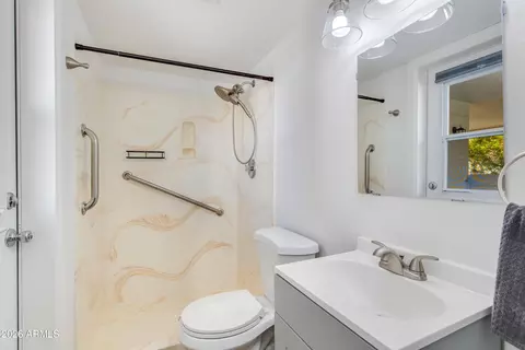 Bath - 332 E Taylor St, Tempe, AZ 85288 photo 2 of 2