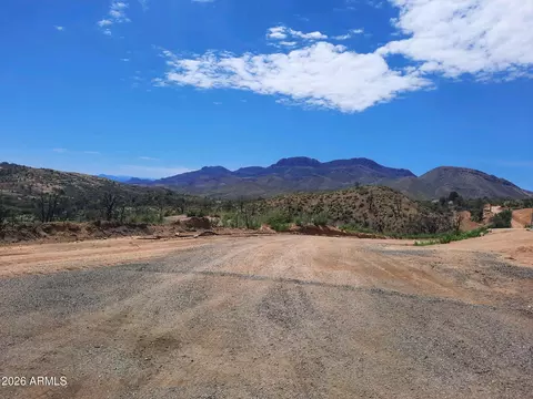 219 N Chicory Ln, Globe, AZ 85501 photo 3