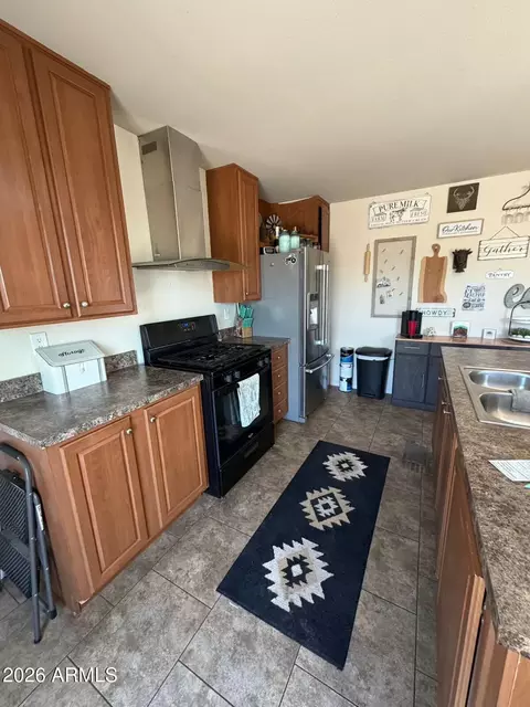 219 N Chicory Ln, Globe, AZ 85501 photo 4