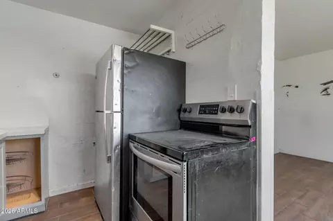 Kitchen - 110 N 33rd Ave, Phoenix, AZ 85009 photo 1 of 4