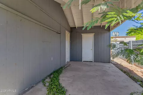 Exterior - 110 N 33rd Ave, Phoenix, AZ 85009 photo 2 of 5