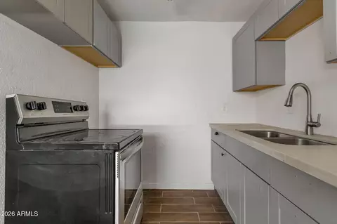 Kitchen - 110 N 33rd Ave, Phoenix, AZ 85009 photo 2 of 4