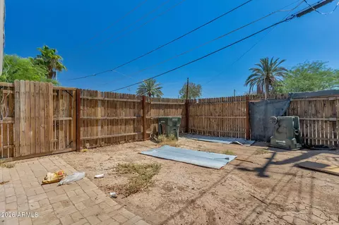 Exterior - 110 N 33rd Ave, Phoenix, AZ 85009 photo 5 of 5