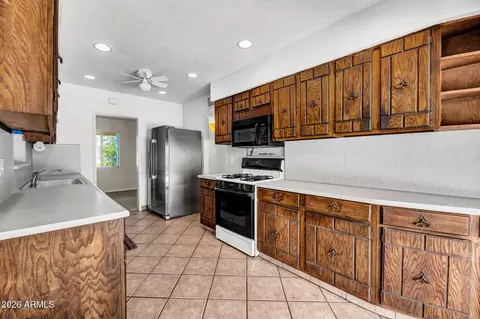 Kitchen - 3101 E Mariposa St, Phoenix, AZ 85016 photo 1 of 2