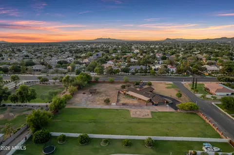 View/Area - 1821 Elliot Rd, Gilbert, AZ 85234 photo 5 of 9