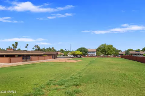 Exterior - 1821 Elliot Rd, Gilbert, AZ 85234 photo 11 of 13