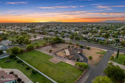 View/Area - 1821 Elliot Rd, Gilbert, AZ 85234 photo 6 of 9
