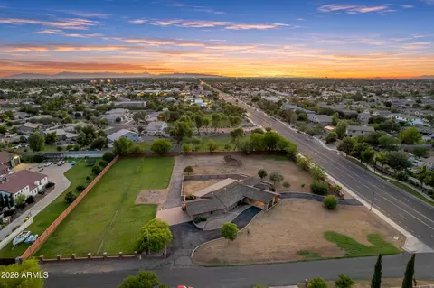 View/Area - 1821 Elliot Rd, Gilbert, AZ 85234 photo 7 of 9