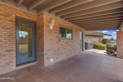 Exterior - 1821 Elliot Rd, Gilbert, AZ 85234 photo 7 of 13