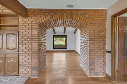 Entry Way - 1821 Elliot Rd, Gilbert, AZ 85234 photo 3 of 12