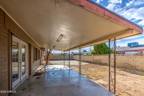 Exterior - 7922 W Earll Dr, Phoenix, AZ 85033 photo 4 of 4
