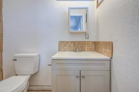 Bath - 7922 W Earll Dr, Phoenix, AZ 85033 photo 5 of 5