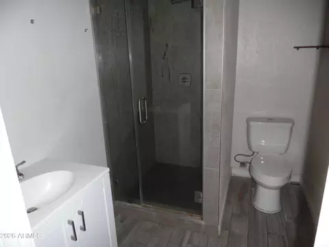 Bath - 211 Eason Ave, Buckeye, AZ 85326 photo 2 of 2