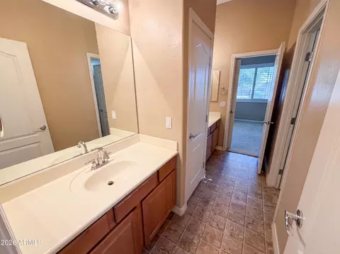 Bath - 3080 E Powell Way, Gilbert, AZ 85298 photo 1 of 7