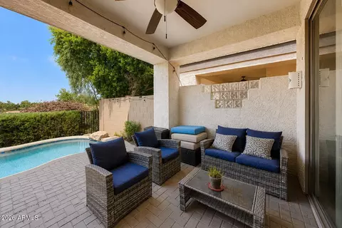 Exterior - 3312 E Maldonado Dr, Phoenix, AZ 85042 photo 2 of 4