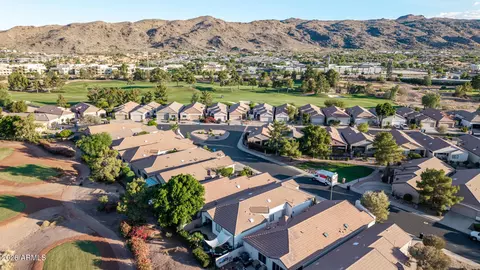 View/Area - 3312 E Maldonado Dr, Phoenix, AZ 85042 photo 8 of 11