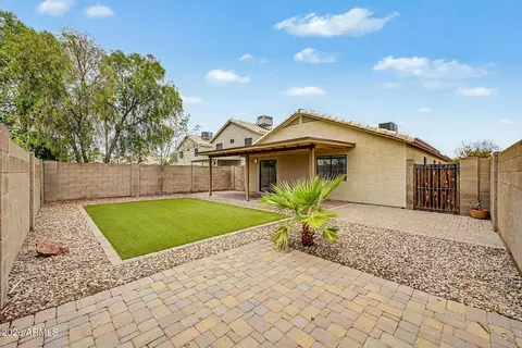 Exterior - 2111 E Williams Dr, Phoenix, AZ 85024 photo 6 of 7