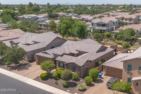 View/Area - 892 E Hampton Ln, Gilbert, AZ 85295 photo 1 of 4