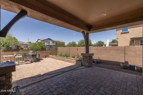 Exterior - 892 E Hampton Ln, Gilbert, AZ 85295 photo 3 of 5