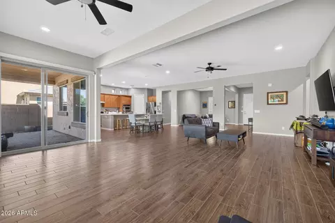 Living - 892 E Hampton Ln, Gilbert, AZ 85295 photo 1 of 2