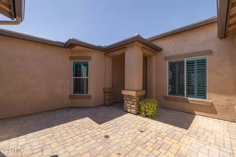 Exterior - 892 E Hampton Ln, Gilbert, AZ 85295 photo 1 of 5