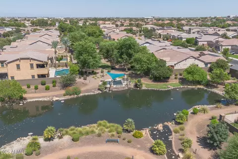 View/Area - 892 E Hampton Ln, Gilbert, AZ 85295 photo 3 of 4
