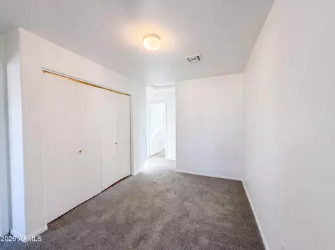 Bedroom - 1515 E Bloch Rd, Phoenix, AZ 85040 photo 8 of 14