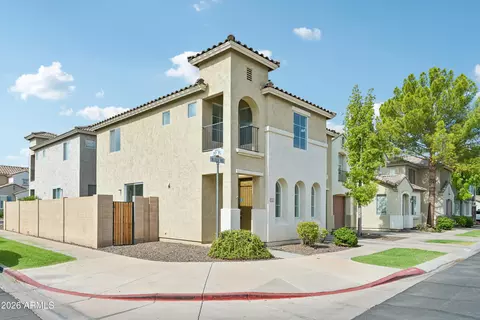 Exterior - 1515 E Bloch Rd, Phoenix, AZ 85040 photo 2 of 5