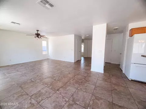 Living - 2232 E Cochise Ave, Apache Junction, AZ 85119 photo 2 of 4