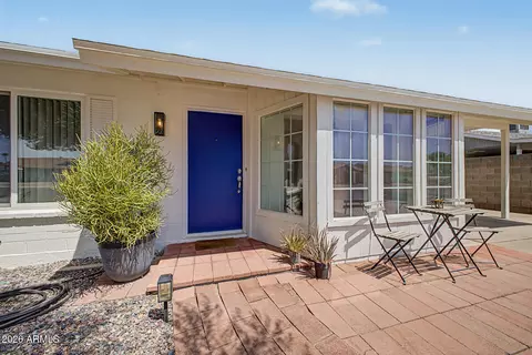 Exterior - 204 E Fordham Dr, Tempe, AZ 85283 photo 3 of 5
