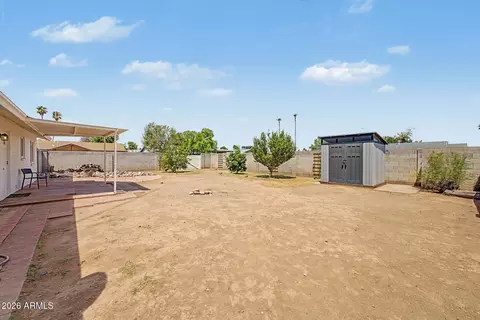Exterior - 204 E Fordham Dr, Tempe, AZ 85283 photo 4 of 5