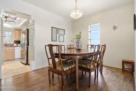Dining - 2206 E Nicolet Ave, Phoenix, AZ 85020 photo 1 of 2