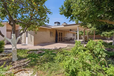 Exterior - 2206 E Nicolet Ave, Phoenix, AZ 85020 photo 5 of 5