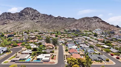 View/Area - 2206 E Nicolet Ave, Phoenix, AZ 85020 photo 6 of 6