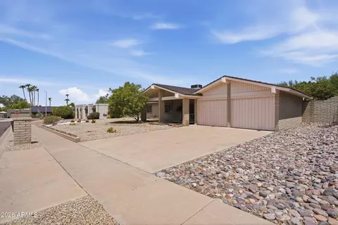 Exterior - 2206 E Nicolet Ave, Phoenix, AZ 85020 photo 1 of 5