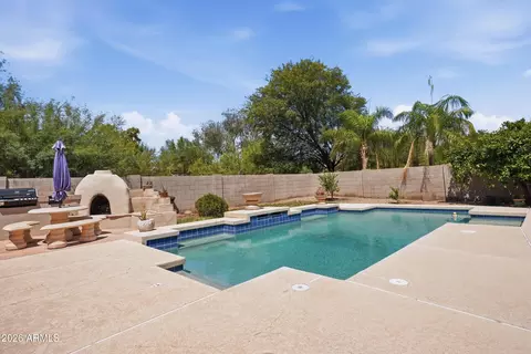 Exterior - 4010 E Hamblin Dr, Phoenix, AZ 85050 photo 2 of 9
