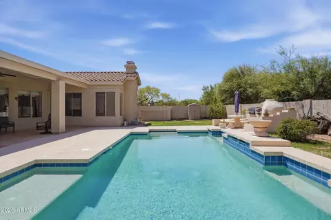 Exterior - 4010 E Hamblin Dr, Phoenix, AZ 85050 photo 3 of 9