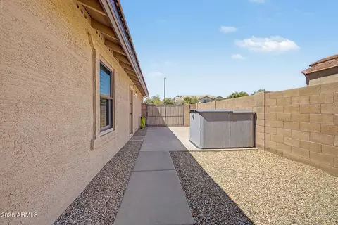 Exterior - 250 E Chelsea Ln, Gilbert, AZ 85295 photo 15 of 18