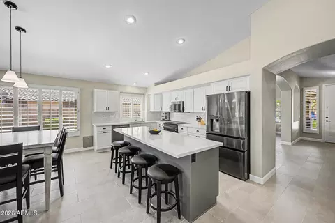 Kitchen - 250 E Chelsea Ln, Gilbert, AZ 85295 photo 3 of 7